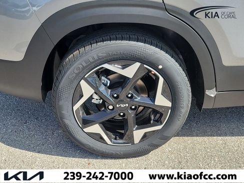 New 2026 Kia Seltos S FWD image 9