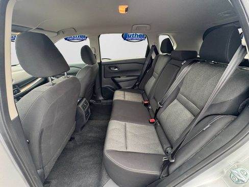 Used 2025 Nissan Rogue SV FWD image 11