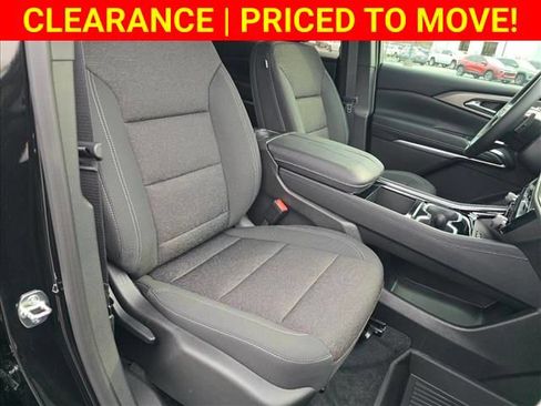 New 2026 Chevrolet Traverse LT w/ Driver Confidence Package FWD image 17