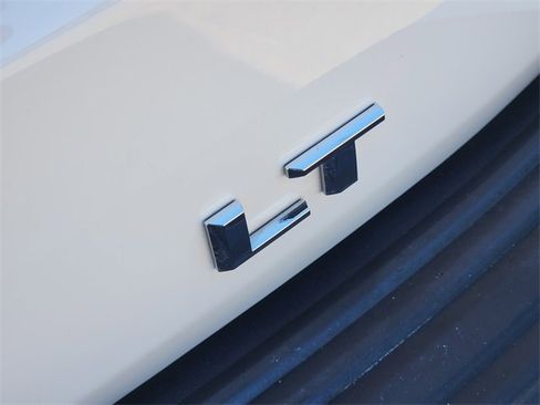 Used 2024 Chevrolet Tahoe LT w/ Luxury Package RWD image 9