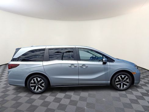 Used 2025 Honda Odyssey EX-L image 8