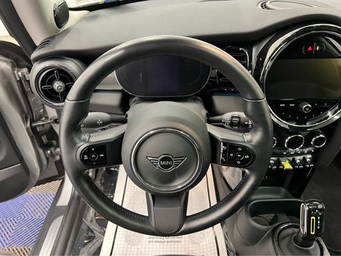 Used 2024 MINI Cooper SE image 19