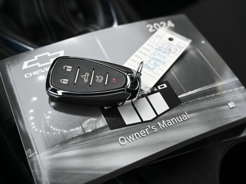 Used 2024 Chevrolet Camaro LT image 31