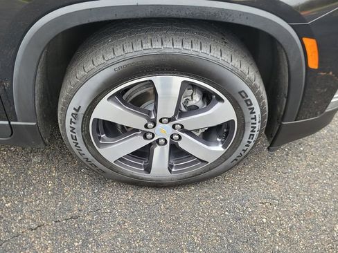 Used 2023 Chevrolet Traverse LT w/ LT Premium Package image 15