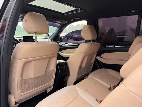Used 2017 Mercedes-Benz GLS 450 4MATIC image 28