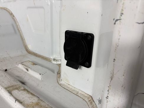 Used 2024 GMC Sierra 1500 SLE RWD image 38