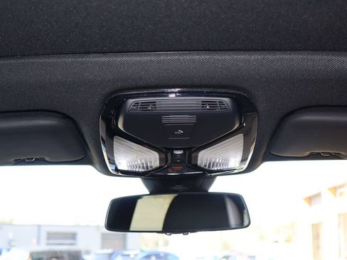 Used 2022 BMW X5 M50i w/ Executive Package image 32