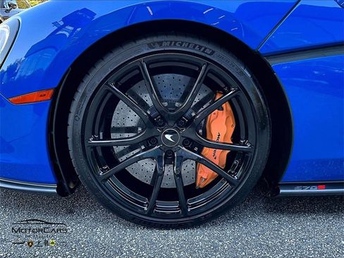 Used 2019 McLaren 570S Spider image 10