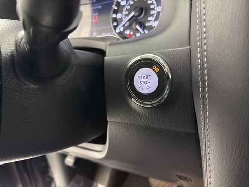 Used 2024 INFINITI QX80 Luxe image 27