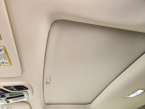 Used 2025 Subaru Outback Touring XT image 32