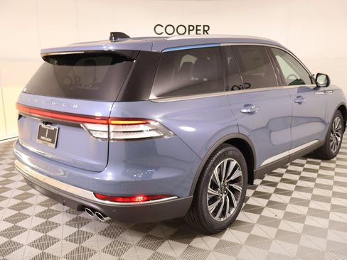 New 2026 Lincoln Aviator 2WD image 21