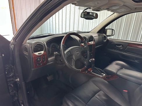 Used 2009 GMC Envoy Denali w/ Sun And 6-Disc Cd Package image 27