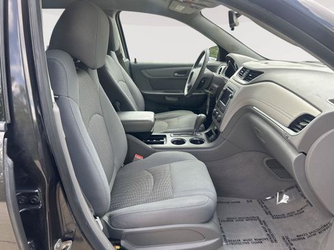Used 2017 Chevrolet Traverse LS FWD image 13