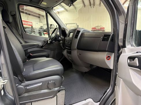 Used 2017 Mercedes-Benz Sprinter 2500 w/ Driver Comfort Package image 28