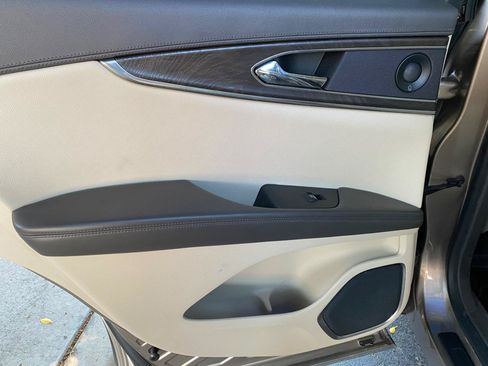 Used 2019 Lincoln Nautilus Reserve FWD image 30