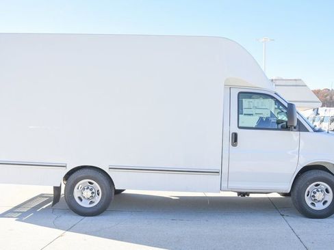 New 2025 Chevrolet Express 3500 w/ Power Convenience Package RWD image 6
