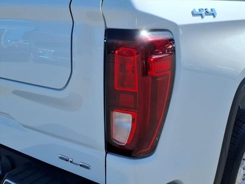 Certified 2024 GMC Sierra 1500 SLE image 8