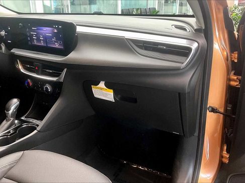 Used 2024 Buick Encore GX Sport Touring w/ Comfort Package image 17