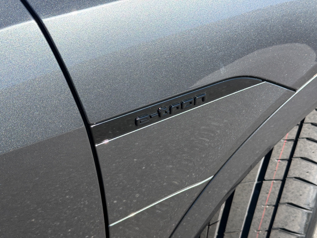 Used 2024 Audi Q8 e-tron Prestige w/ Prestige Package AWD/4WD image 5