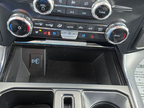 Used 2024 Ford F150 Lariat w/ Bed Utility Package image 30