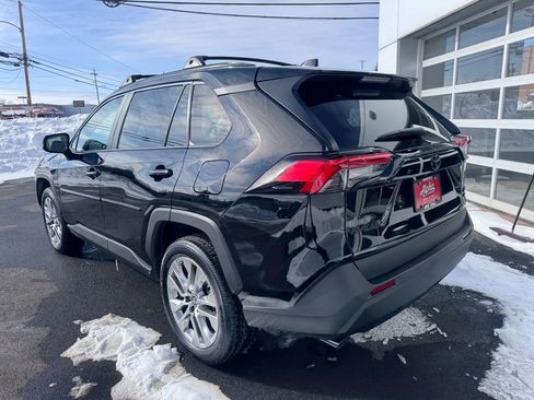 Used 2025 Toyota RAV4 XLE Premium image 3