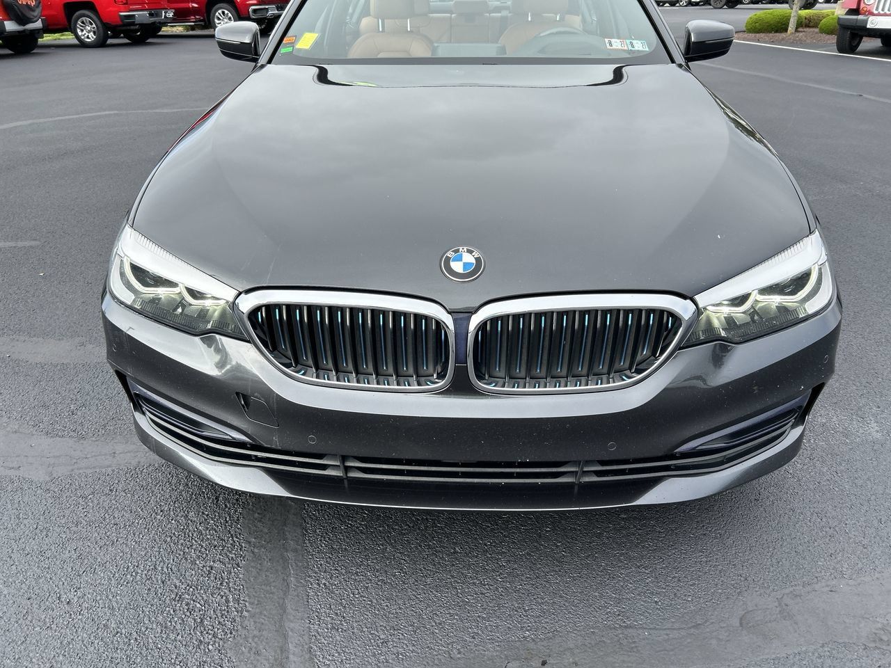 Used 2019 BMW 530e xDrive w/ Convenience Package AWD/4WD image 16