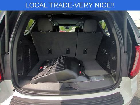 Used 2023 GMC Yukon AT4 w/ AT4 Premium Package AWD/4WD image 37