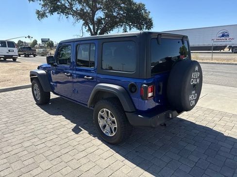 Used 2018 Jeep Wrangler Unlimited Sport S AWD/4WD image 3