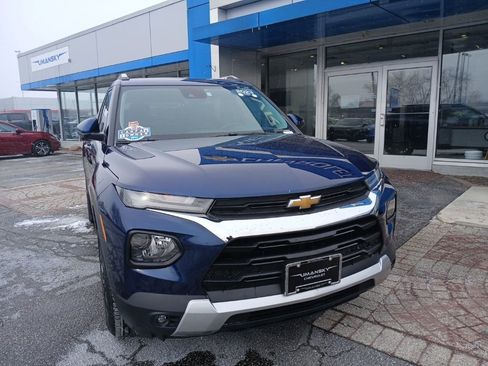 Used 2023 Chevrolet TrailBlazer LT w/ Convenience Package image 2