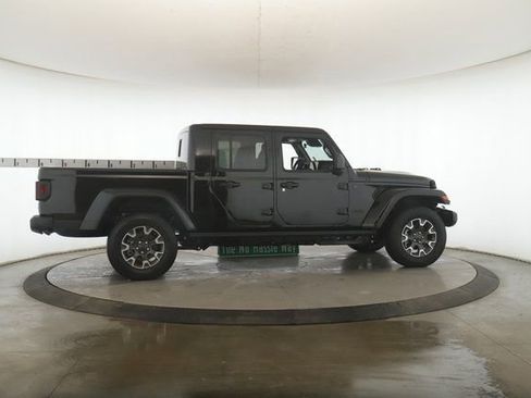 New 2026 Jeep Gladiator Sport image 6