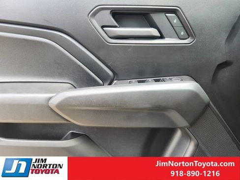 Used 2025 Chevrolet Colorado Trail Boss AWD/4WD image 24
