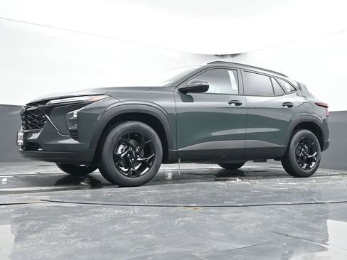 New 2026 Chevrolet Trax LT w/ Driver Confidence Package image 42