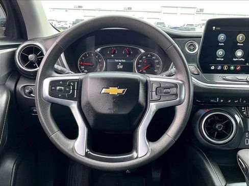 Used 2023 Chevrolet Blazer LT image 17