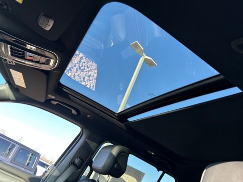 New 2026 Jeep Grand Wagoneer Limited AWD/4WD image 23