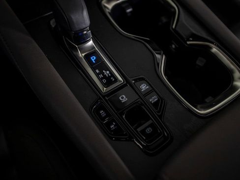 Used 2025 Lexus RX 450h AWD w/ Luxury Package image 30