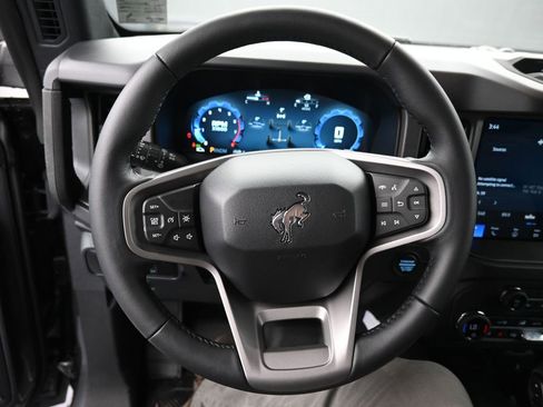 New 2025 Ford Bronco Badlands w/ Sasquatch Package image 25