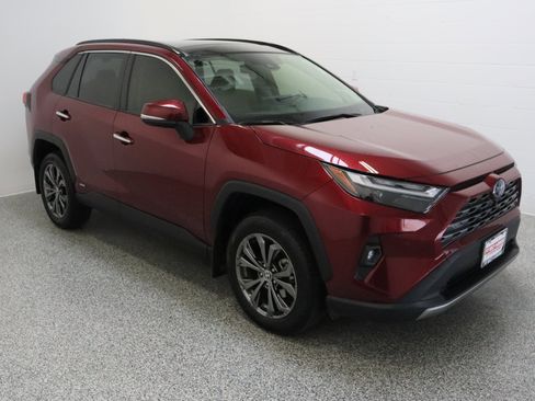 Used 2024 Toyota RAV4 Limited w/ Advanced Technology Package image 4