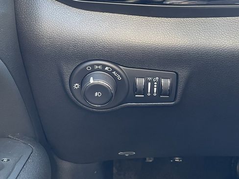 New 2026 Jeep Compass Latitude image 31