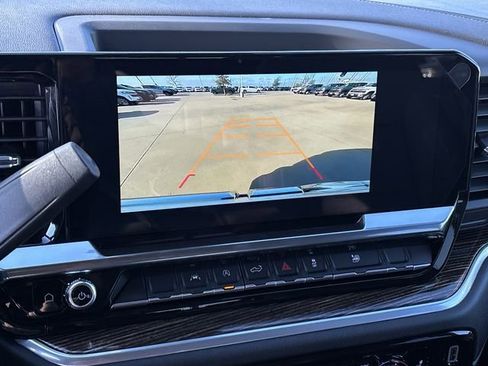 New 2026 GMC Sierra 1500 SLE w/ Preferred Package image 15