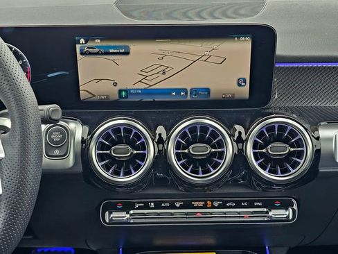 New 2026 Mercedes-Benz GLB 35 AMG 4MATIC image 34