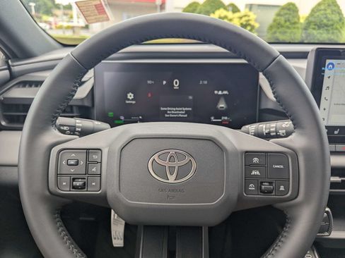 Used 2026 Toyota RAV4 SE AWD/4WD image 26