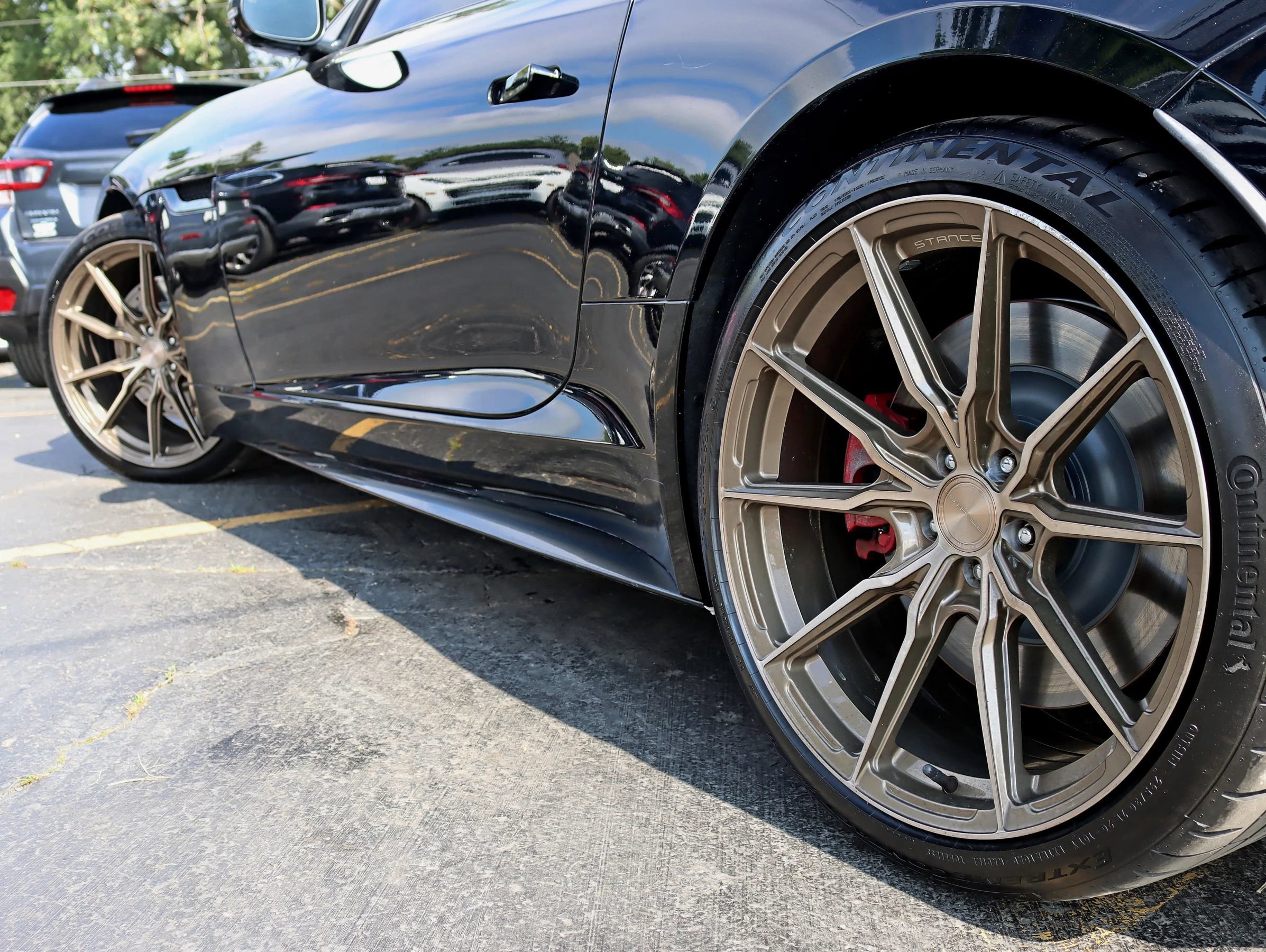 Used 2015 Jaguar F-TYPE R RWD image 14