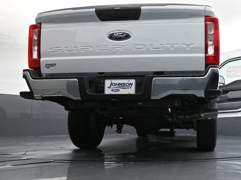 New 2026 Ford F250 XL w/ FX4 Off-Road Package image 36