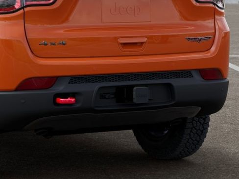 New 2026 Jeep Compass Trailhawk w/ Sun, Sound & Navigation Group AWD/4WD image 13