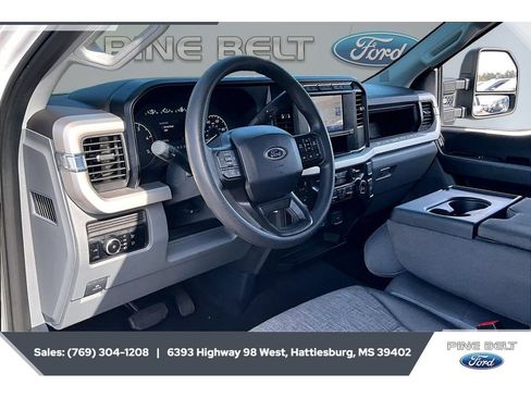 Used 2024 Ford F250 XL w/ STX Appearance Package AWD/4WD image 13