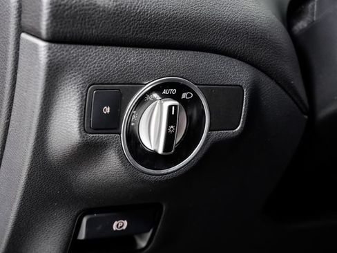 Used 2015 Mercedes-Benz CLA 250 image 10