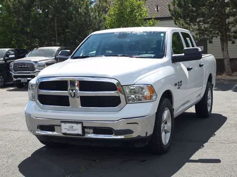 Used 2023 RAM 1500 Classic SLT AWD/4WD image 4