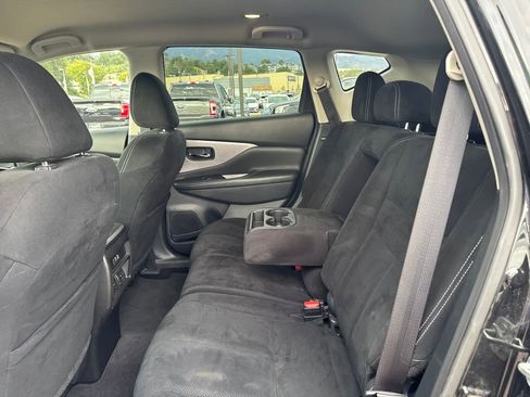 Used 2019 Nissan Murano S image 31