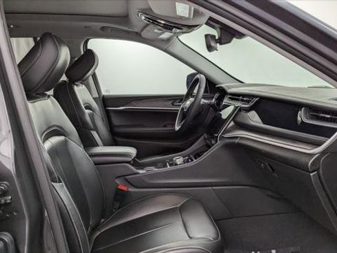 Used 2023 Jeep Grand Cherokee 4WD 4xe image 22