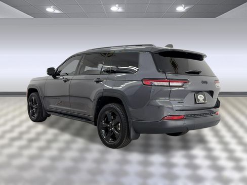 Used 2023 Jeep Grand Cherokee L Laredo AWD/4WD image 3